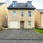 Very Comfortable And Welcoming Live In Hosts Bed & Breakfast Leeds (West Yorkshire)