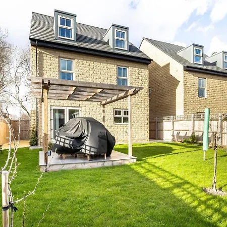 Very Comfortable And Welcoming Live In Hosts Nocleg ze śniadaniem *