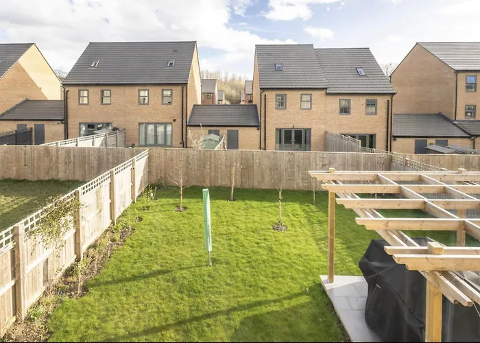 Very Comfortable And Welcoming Live In Hosts Bed & Breakfast Leeds (West Yorkshire)