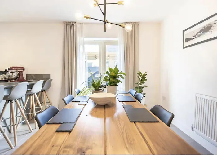 Very Comfortable And Welcoming Live In Hosts Leeds (West Yorkshire)