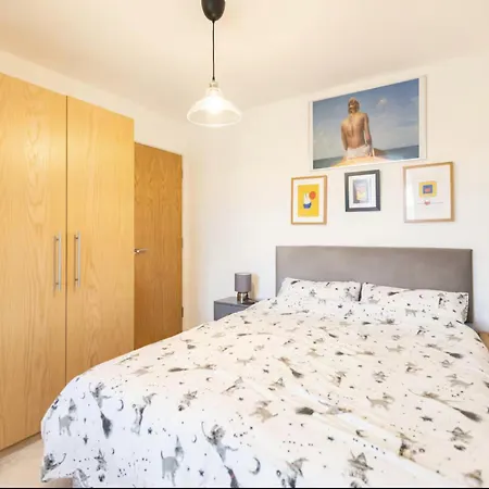 Very Comfortable And Welcoming Live In Hosts Frühstückspension *